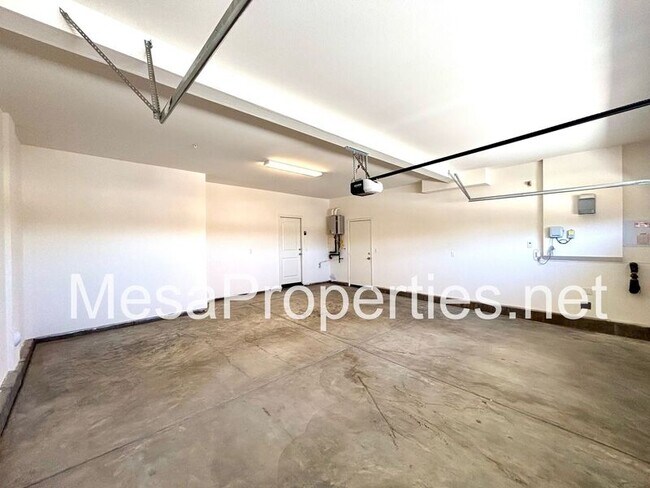 Building Photo - 13422 Menchaca Ct