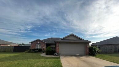 Building Photo - Work in Progress: Your Future Home in Clabber Creek! Lawn Maintenance Included!