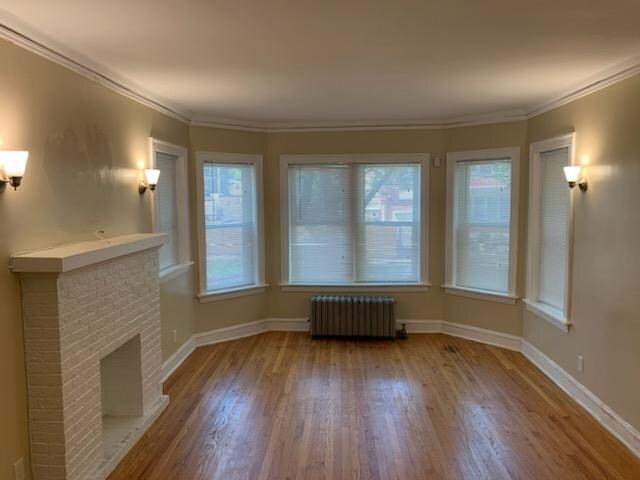 Building Photo - 7506 S Vernon Ave