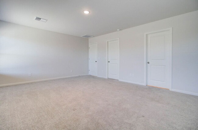 Building Photo - 2028 E Velvet Pl