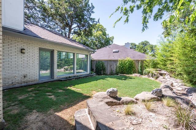 Building Photo - 8907 Club Creek Cir