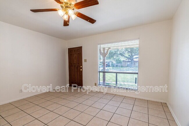 Building Photo - 7319 Deep Spring Dr
