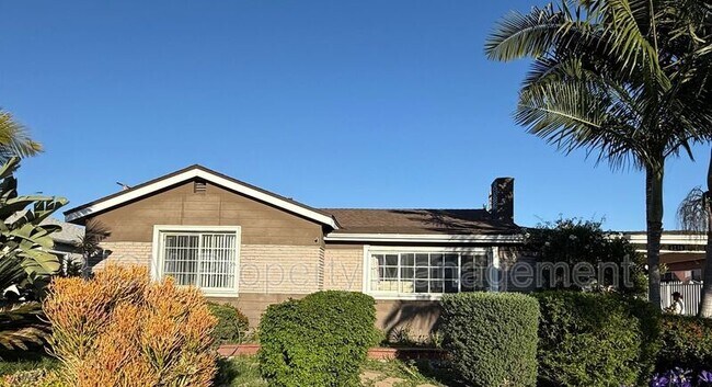 Building Photo - 4238 Clark Ave