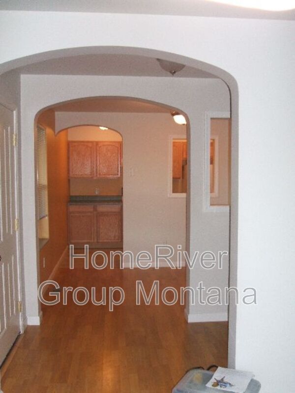 Building Photo - 110 N Grant St