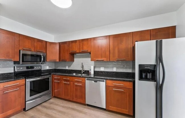 Building Photo - 708 Preston Ct