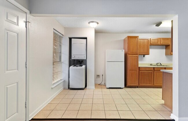 Building Photo - 3148 Wyoming St