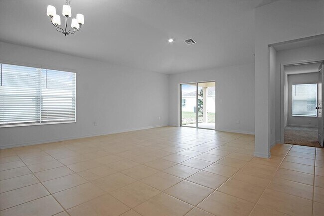 Building Photo - 2906 Lavanda Dr