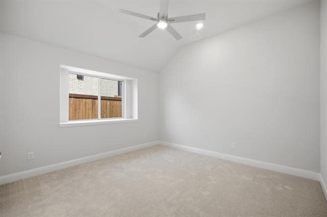 Building Photo - 302 Kettlewood Dr