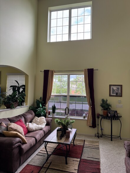 Building Photo - 10003 Cummings St