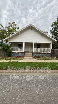 Building Photo - 2829 S 13th St