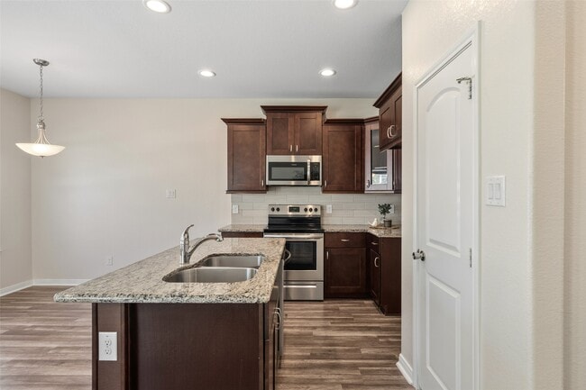 Building Photo - 16721 Stonefield St