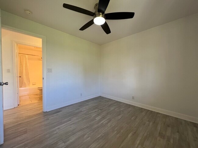 Building Photo - 480 Kenolio Rd