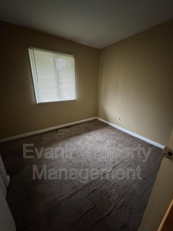 Building Photo - 5176 Rucks Rd