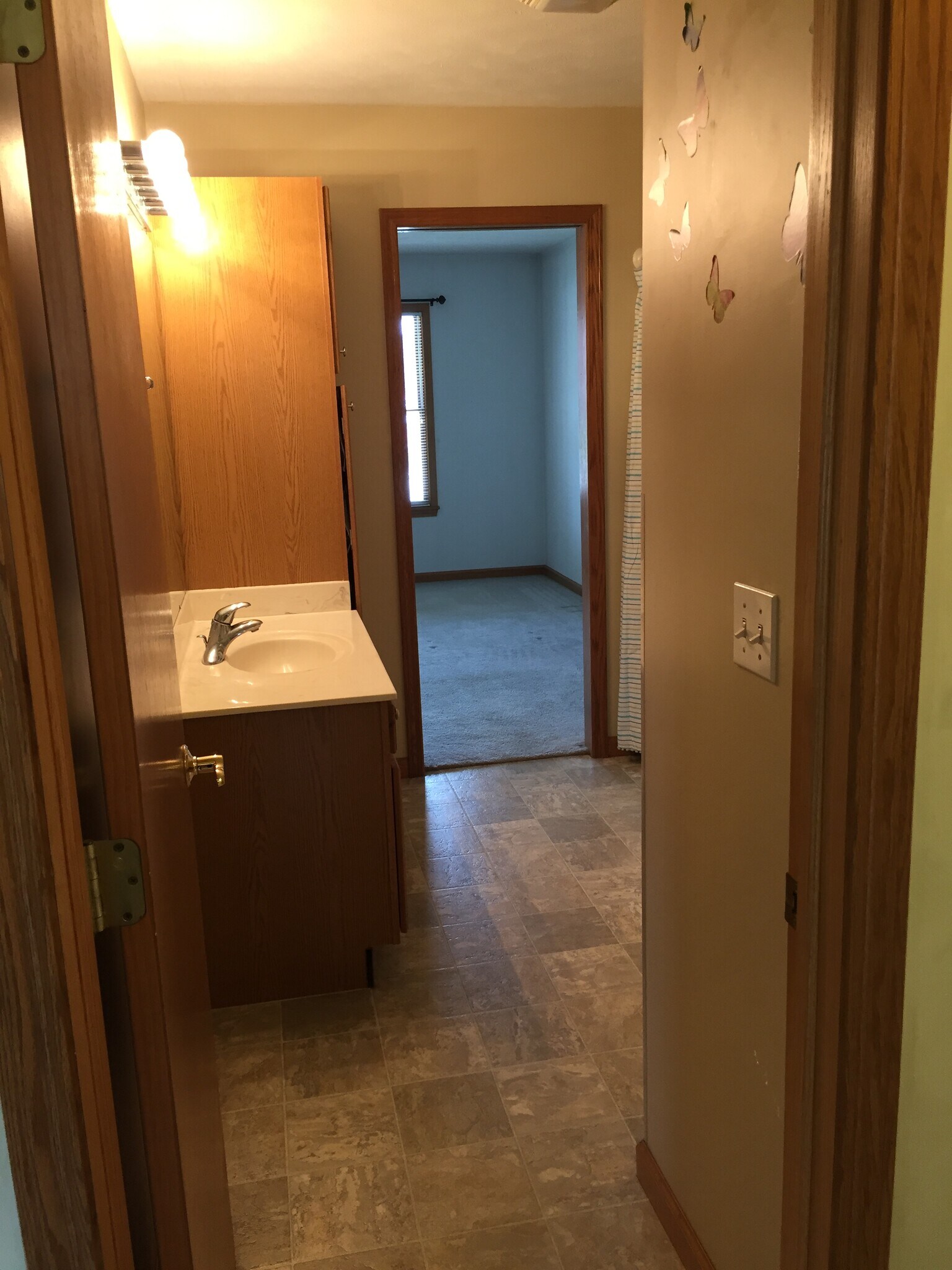 Building Photo - 1184 Huron Ct