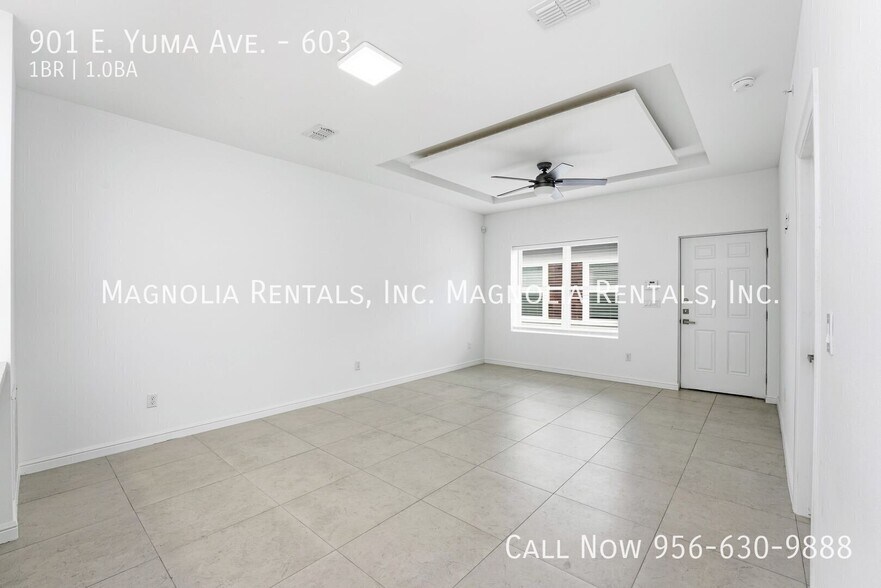 Building Photo - 901 E Yuma Ave