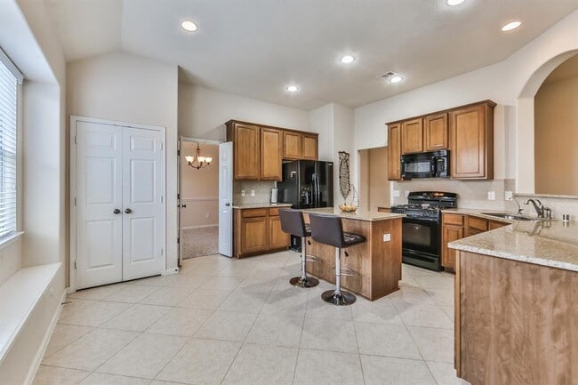 Building Photo - 6511 Lavender Bend Ln
