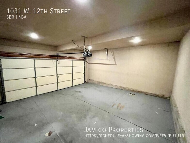 Building Photo - 1031 W 12th St