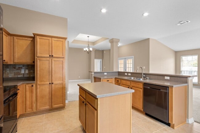 Building Photo - Spacious 4-Bedroom Home – Tanglewood!