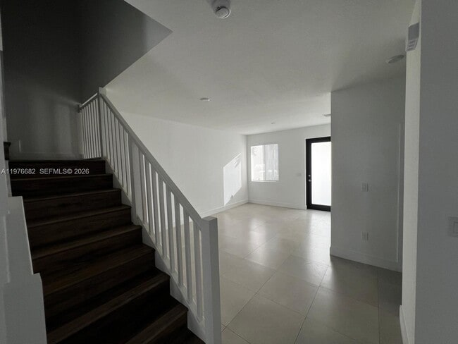 Building Photo - 13644 SW 157th Ct