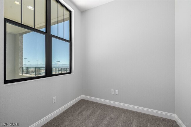 Building Photo - 980 Natural Harmony St