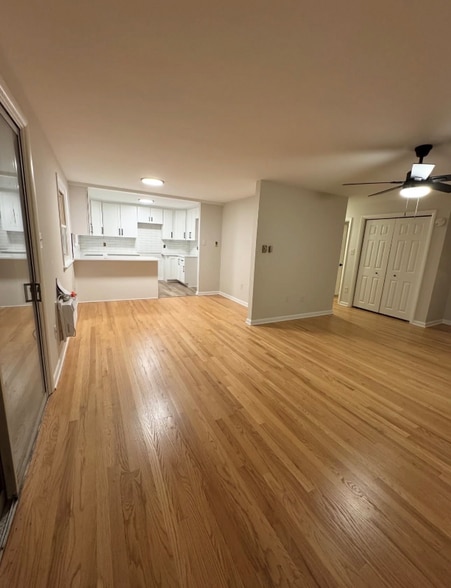 Building Photo - 4 D Sterling Terrace