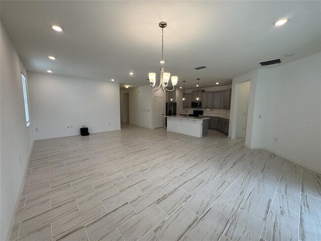 Building Photo - 279 Sunfish Dr