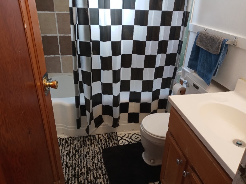 Building Photo - 1210 Erie St