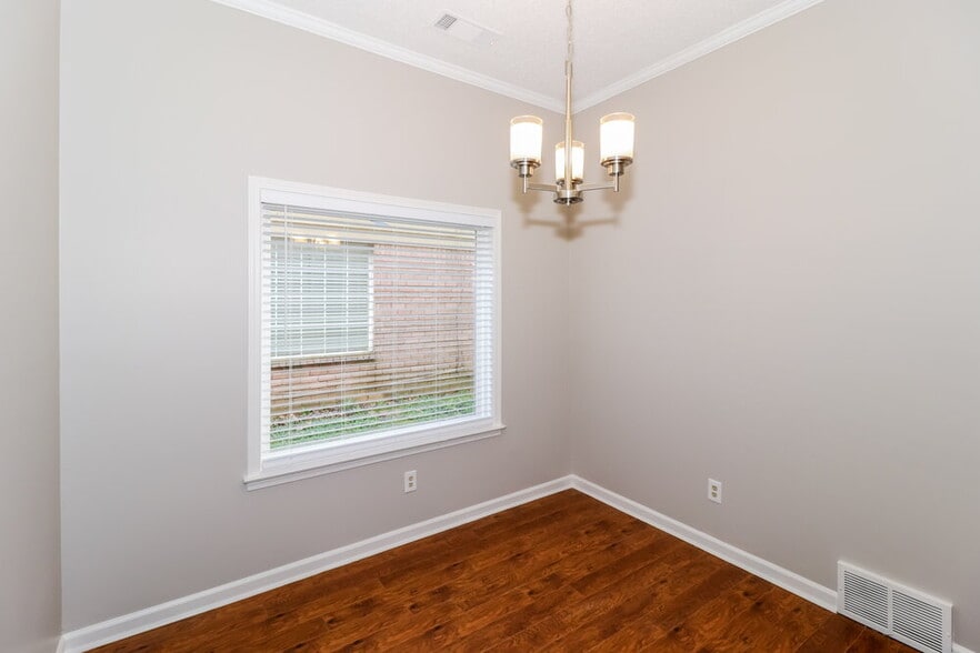 Building Photo - 2268 Lake Hill Ct