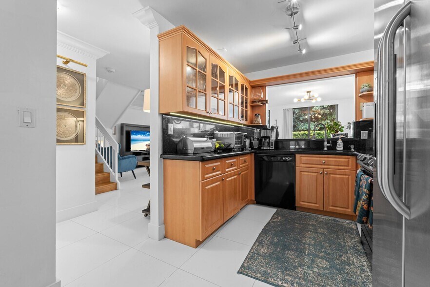 Building Photo - 9809 Costa del Sol Blvd