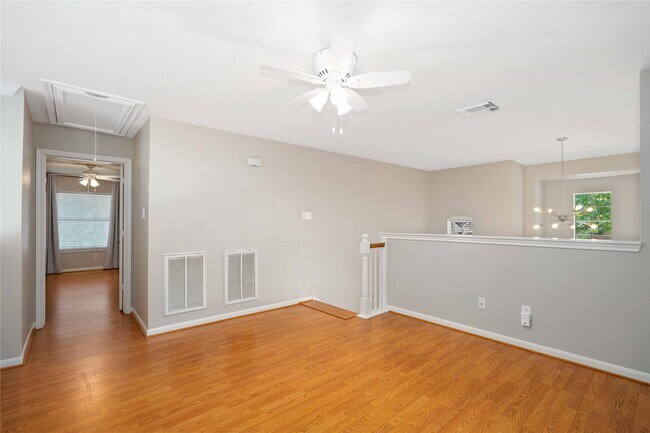 Building Photo - 707 Lytton Springs Way