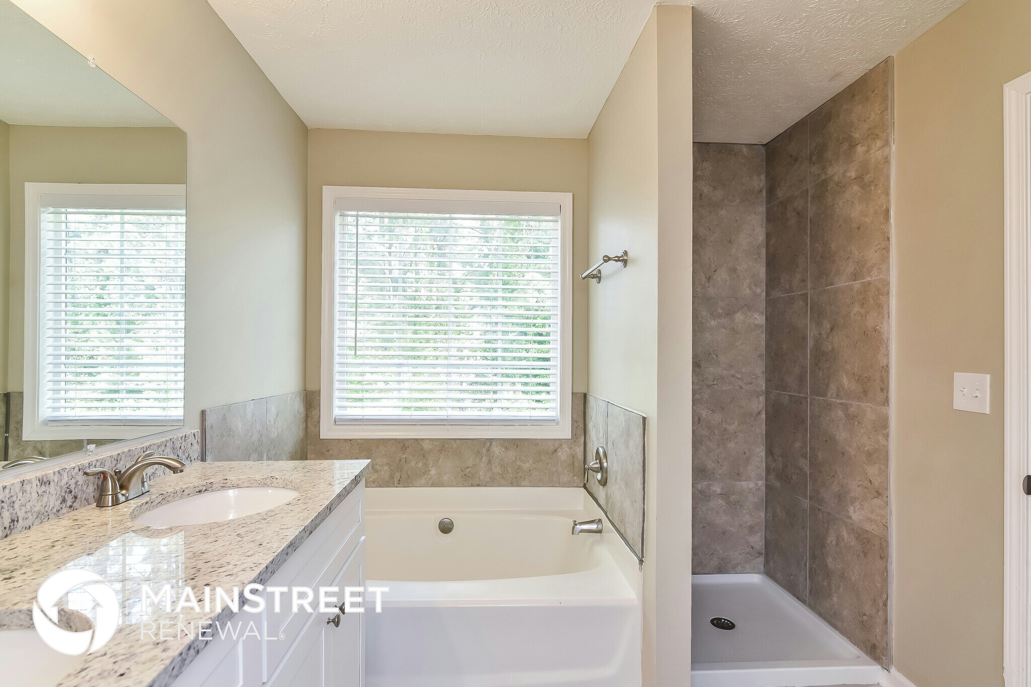 Building Photo - 5516 Mayfair Crossing Dr