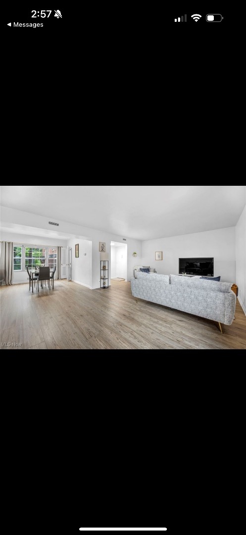 Building Photo - 15825 Van Aken Blvd