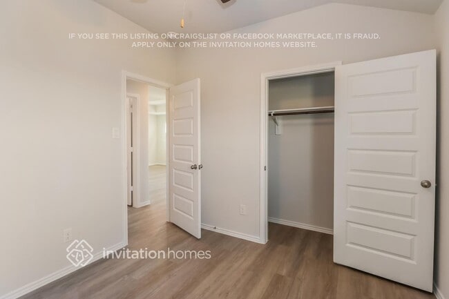 Building Photo - 11111 Altimeter Dr