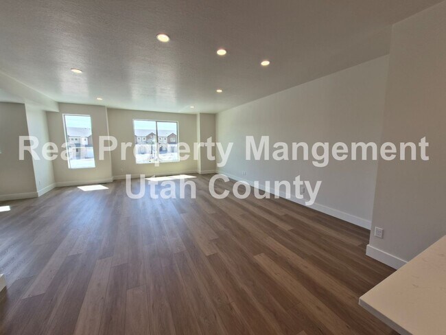 Building Photo - 2172 Cape Fox Way