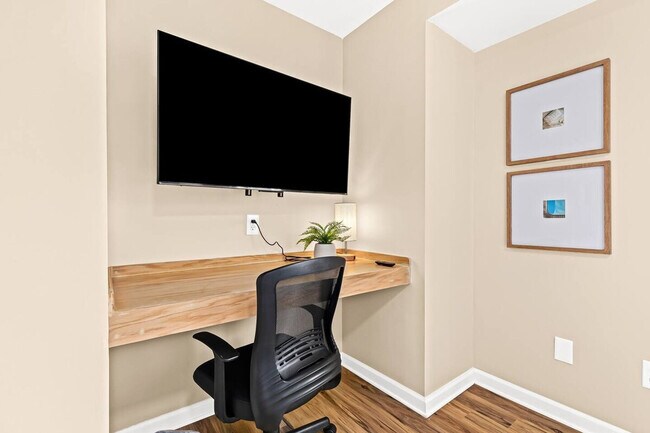 Building Photo - 18340 Mesle St