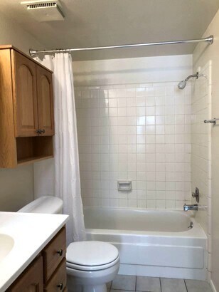 Building Photo - Nice 3 Bedroom Home with Countryside Commu...