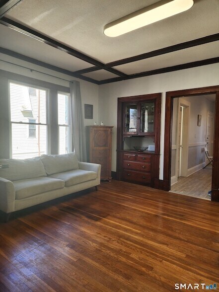 Building Photo - 458 Hillside Ave