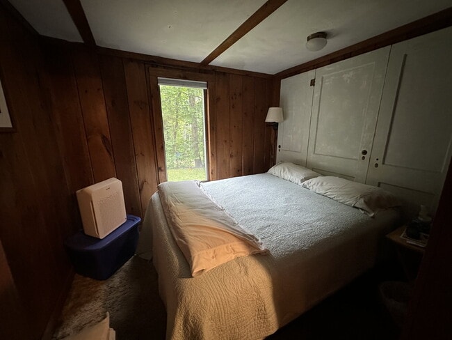 Building Photo - Peaceful Waterfront Living: 2-Story Home on River Road with Ample Outdoor Storage & Water Extras!