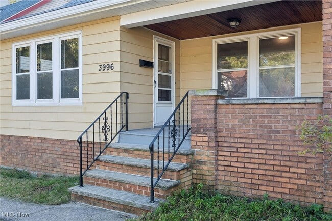 Building Photo - 3996 Bluestone Rd