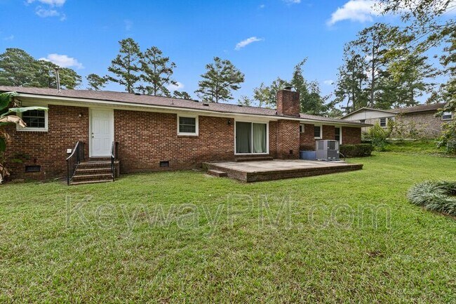 Building Photo - 1001 Beverly Heights Dr