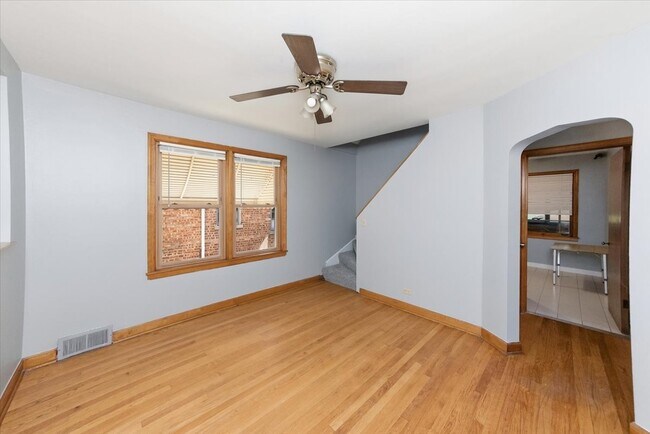 Building Photo - 7117 W Armitage Ave