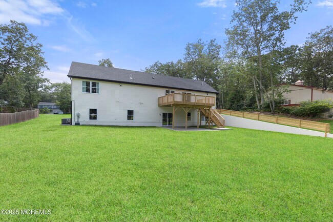 Building Photo - 1406 Transit Ave