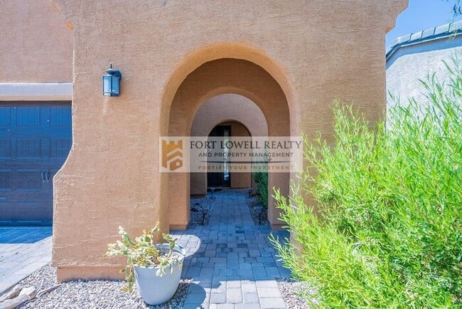 Building Photo - COMING SOON! Modern 4 Bedroom Home in Gate...