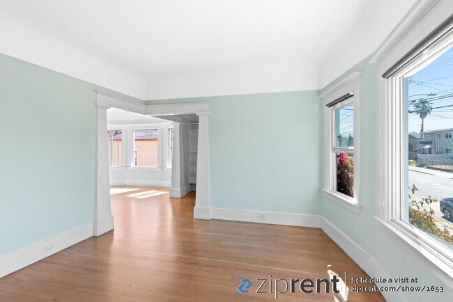 Building Photo - 1012 63rd St