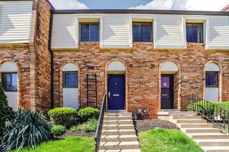 Building Photo - 4 Druid Hill Ct