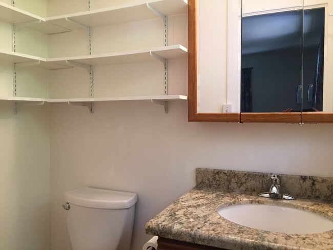 Building Photo - Pet Friendly Kaneohe House with Bay Views