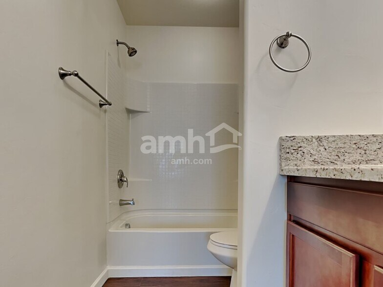 Building Photo - 6426 E Boldin Dr