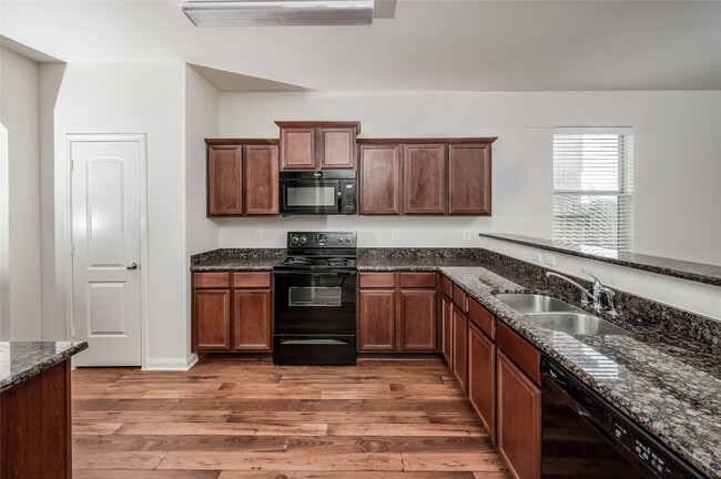 Building Photo - 7106 Montclair Peak Ln