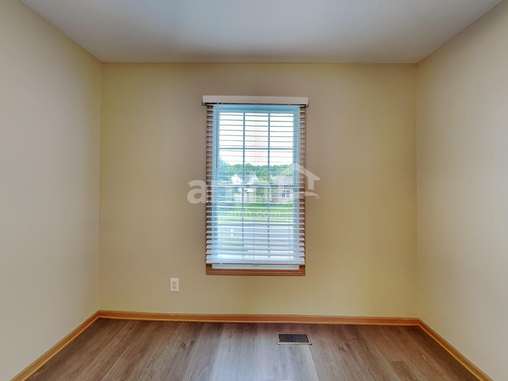 Building Photo - 100 Winesap St