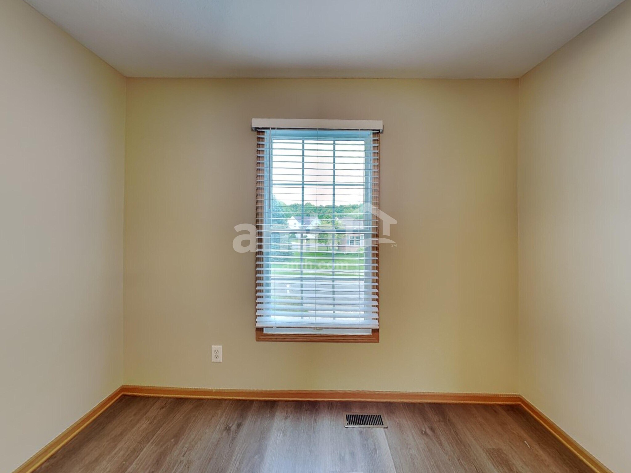 Building Photo - 100 Winesap St